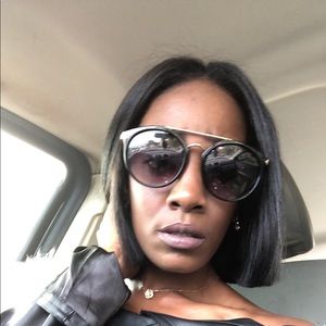 Meet your Posher, Deandra